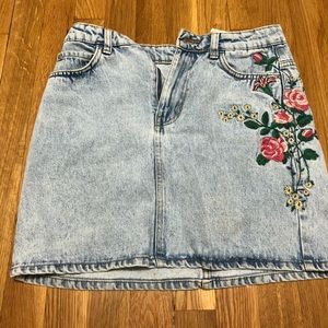 Denim embroidered skirt